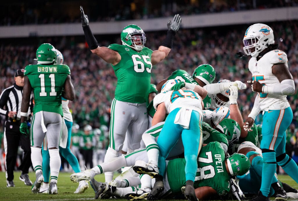 This week in Eagles: How Lane Johnson helped change the offense, Saquon Barkley and Jalen Hurts golf with Barack Obama, Isaiah Rodgers’ opportunity