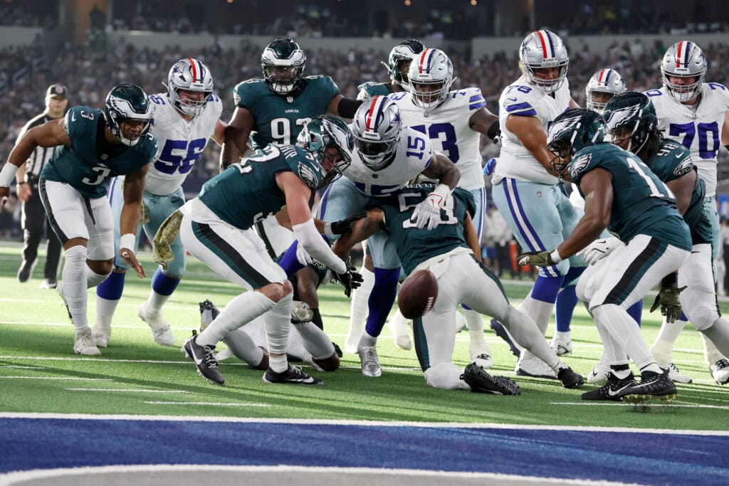 Fran’s film review: Vic Fangio’s Eagles defense looks like one of the best in the league