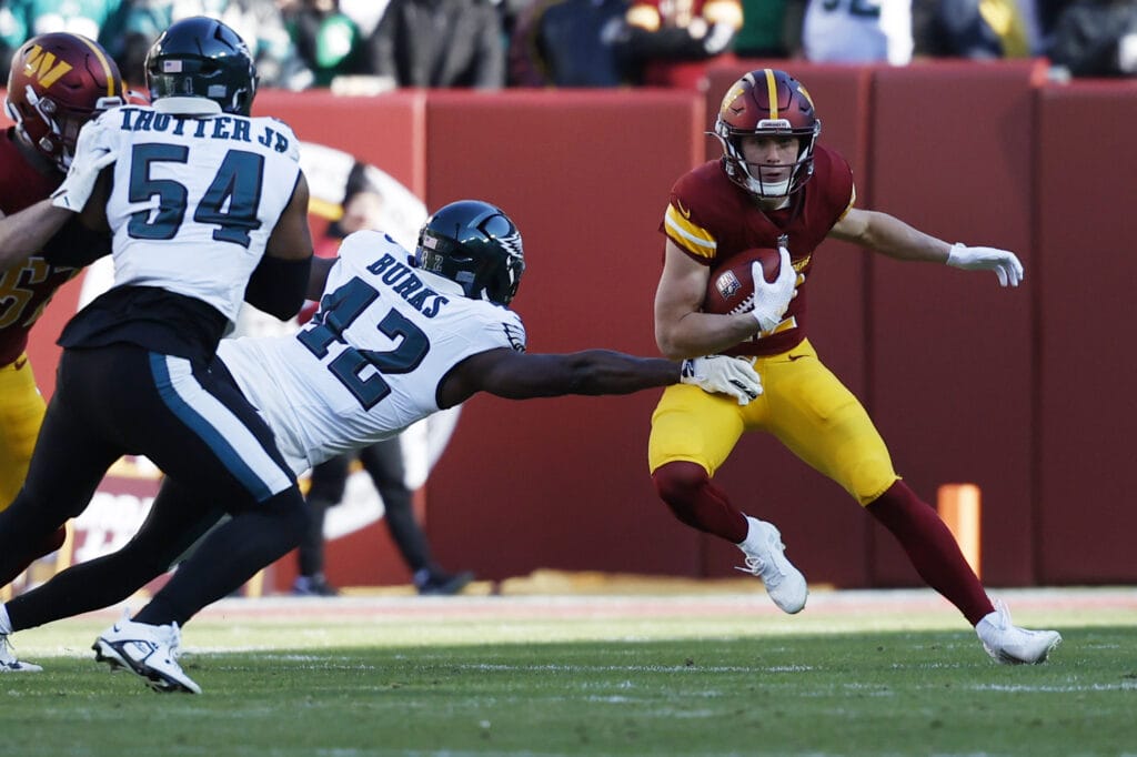 Bowen: Whichever quarterback plays, Eagles need to be less careless with kickoffs and defense