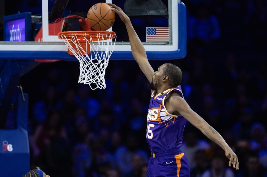 Kevin Durant dunking