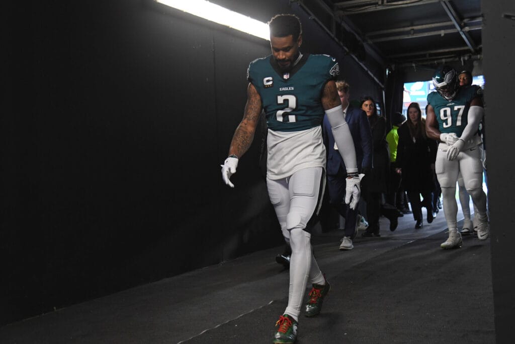 Darius Slay’s gas tank is nearing empty. The beloved Eagles CB wants to finish the ride in a career pushing HOF status