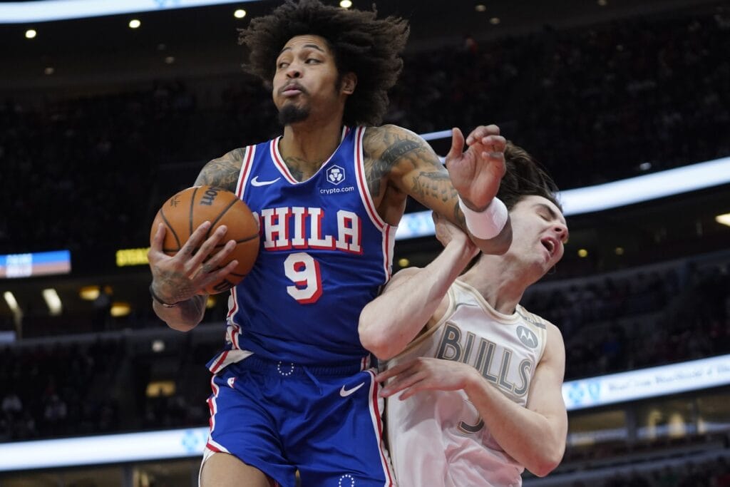 Tyrese Maxey leads Sixers to win over Bulls despite Paul George injury
