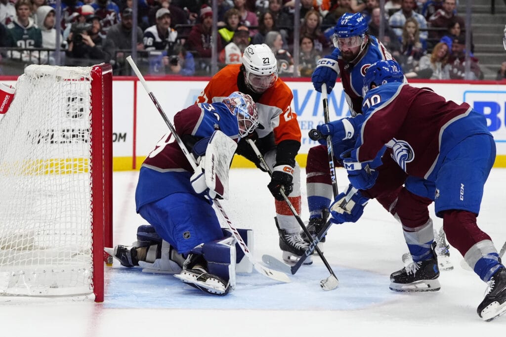 10 observations: Flyers shut out for third straight game, fall in ignominious fashion to Avs