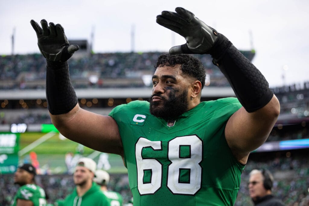 Jordan Mailata is not only representing Australia on the Super Bowl stage. The Eagles captain wants eyes on Samoa, too
