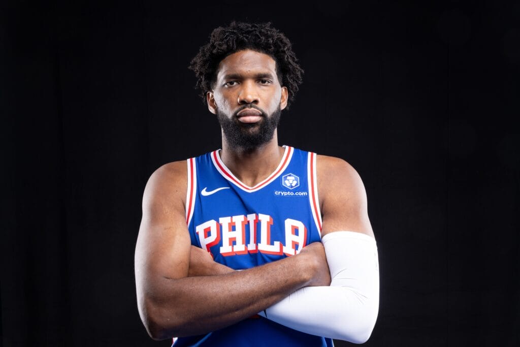 Joel Embiid participates in first Sixers practice to open training camp
