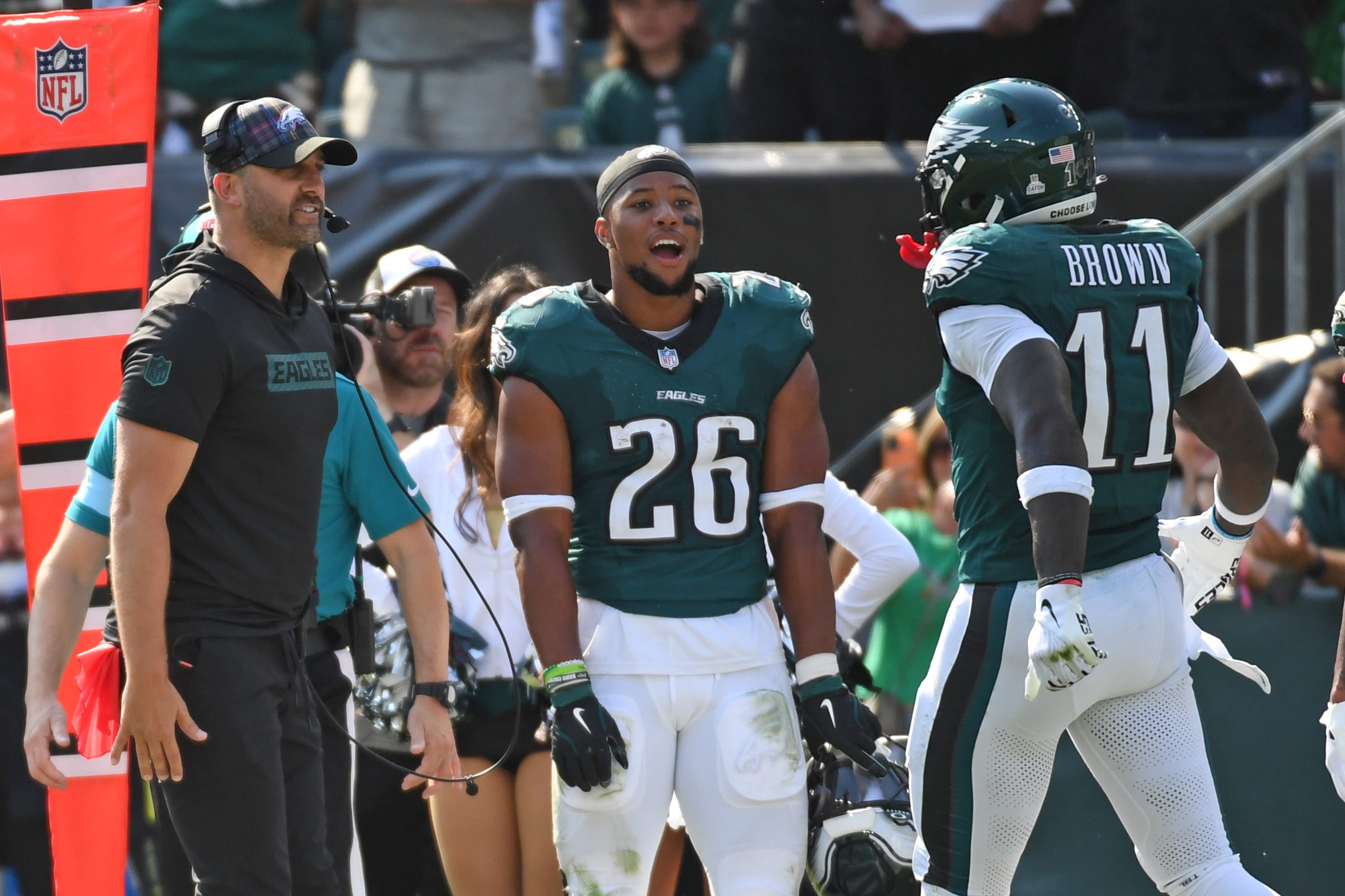 Eagles head coach Nick Sirianni and running back Saquon Barkley (26) celebrate touchdown catch by wide receiver A.J. Brown (11) against the Cleveland Browns during the second quarter at Lincoln Financial Field. Mandatory Credit: Eric Hartline-Imagn Images