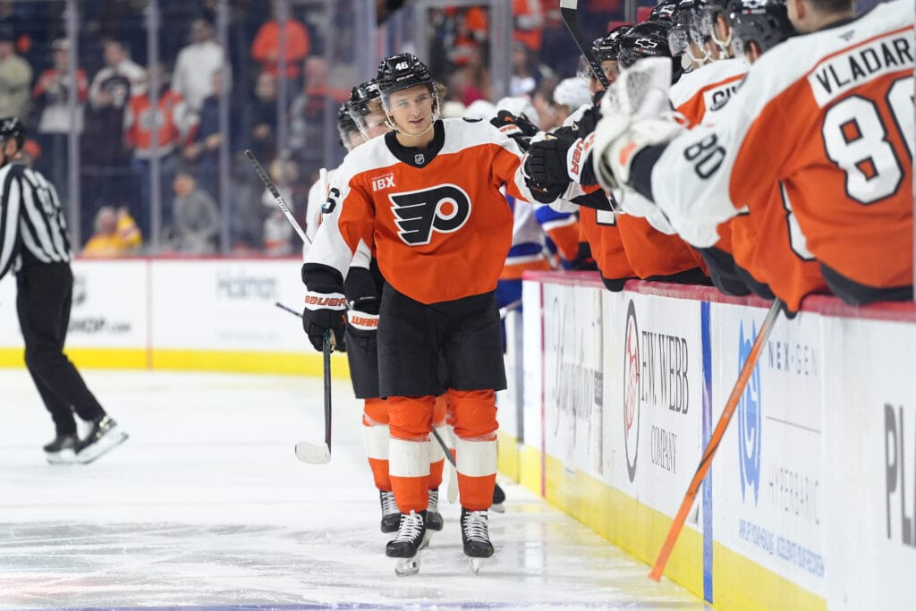 10 observations: Zegras is having fun and flying high, leads Flyers to 4-3 win over Islanders
