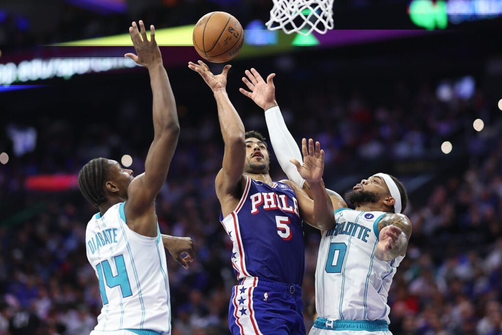 Instant observations: Quentin Grimes’ late three pushes Sixers to win over Charlotte