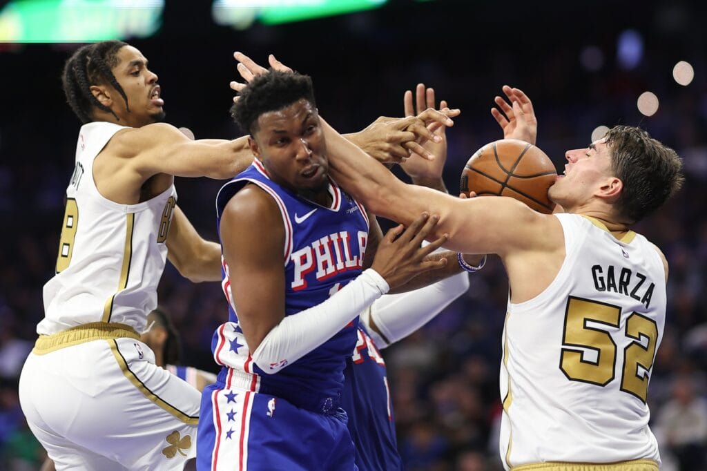 Instant observations: Justin Edwards scores 22 off the bench in Sixers win over Celtics