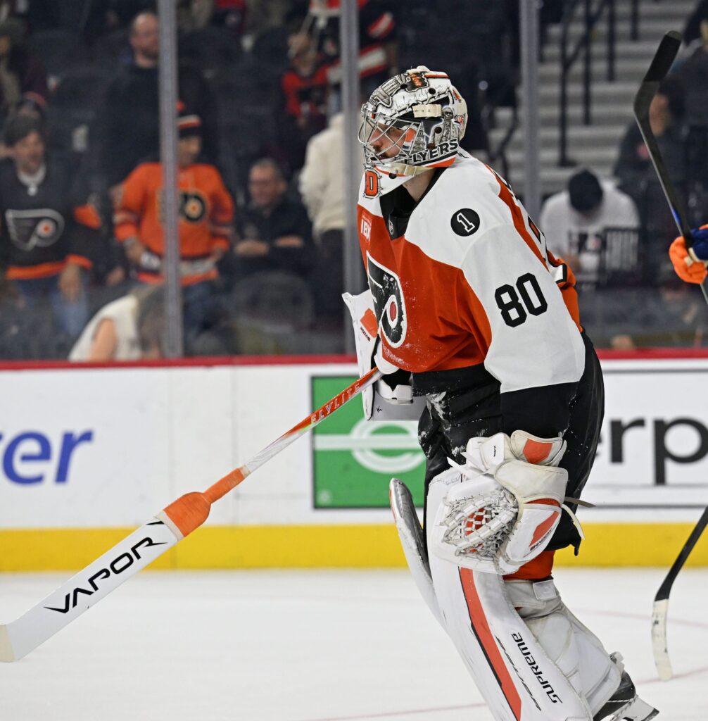 Instant reactions: Foerster injured, Flyers just don’t have it in loss to Crosby, Pens