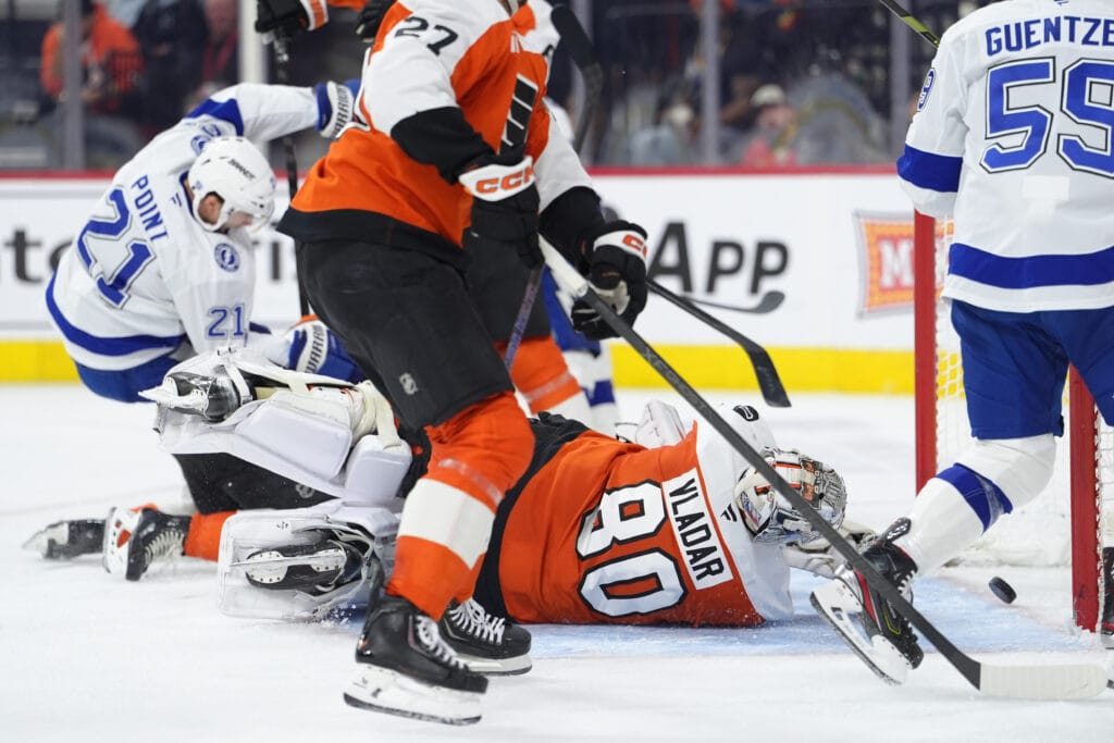 10 observations: Flyers fail to measure up to Lightning, fall in blowout fashion to Tampa for second time in three days