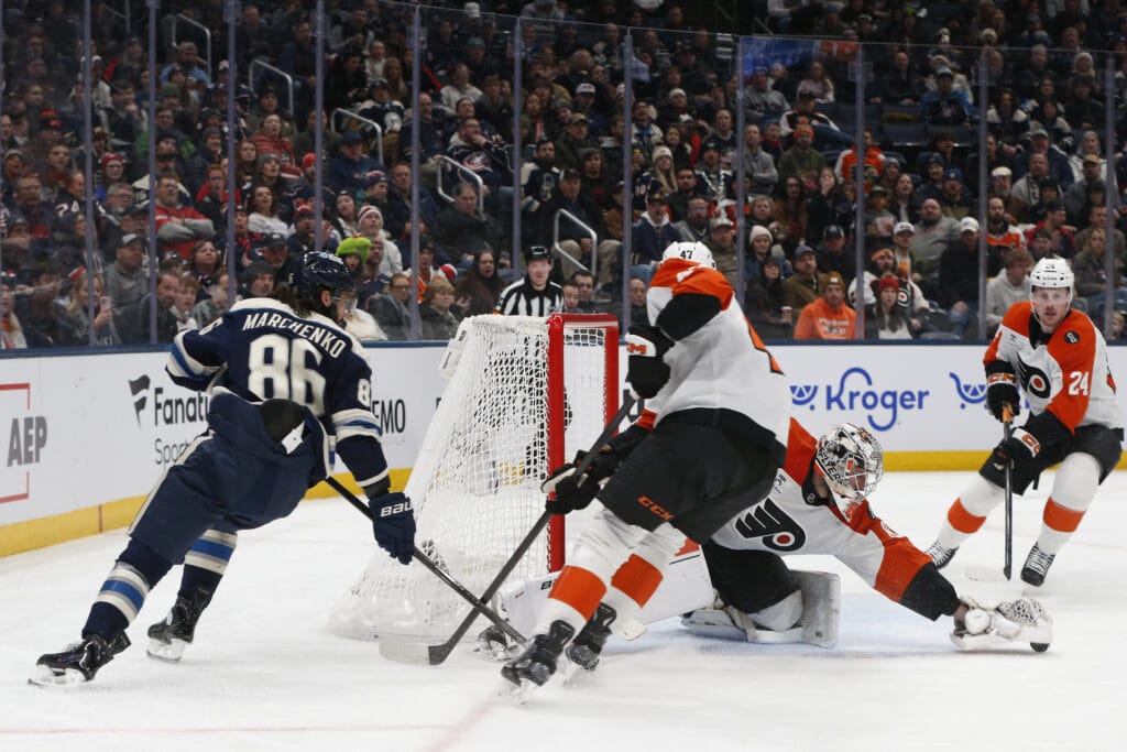 5 observations: Flyers waste Konecny hat trick and Vladar heroics en route to demoralizing 5-3 loss to Columbus