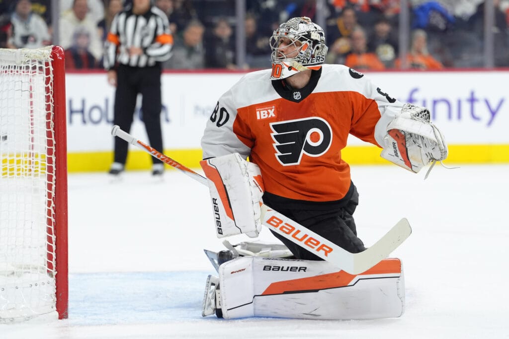 Instant reactions: Vladar pulled, offense nonexistent in Flyers loss to last place Rangers