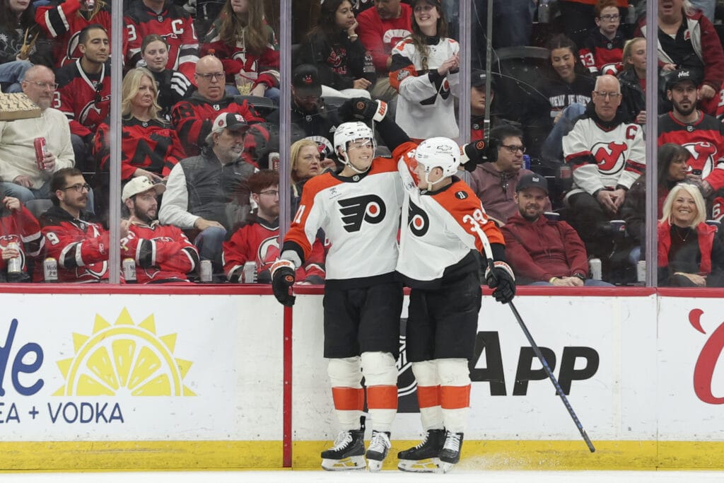 10 observations: Flyers storm out to early lead, cruise to 5-1 victory over rival Devils and hold playoff position
