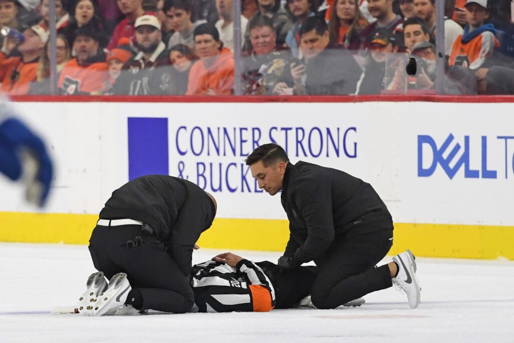 Flyers make change at head athletic trainer, as Alex Ambrose takes over for Tommy Alva