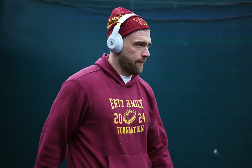 Former Commanders tight end Zach Ertz (86) looks on before the NFC Championship game at Lincoln Financial Field. Mandatory Credit: Bill Streicher-Imagn Images