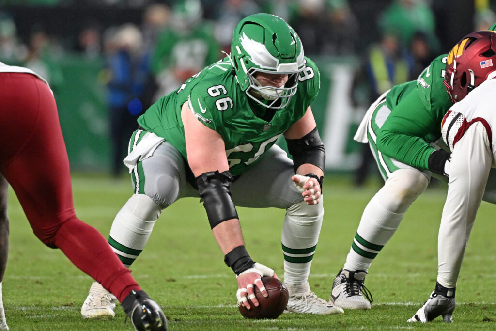 Eagles center Drew Kendall (66) prepares to snap the ball against the Washington Commanders at Lincoln Financial Field. Mandatory Credit: Eric Hartline-Imagn Images