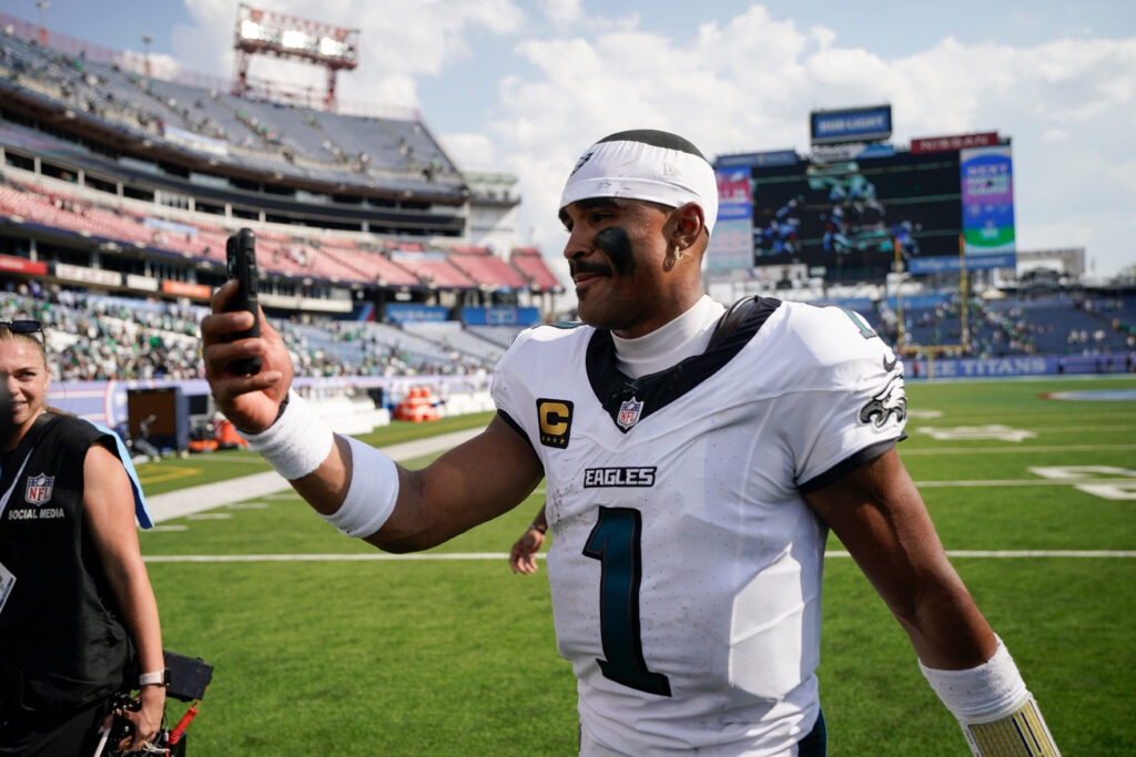 Eagles quarterback Jalen Hurts (1) exits the field after the game against the Tennessee Titans at Nissan Stadium in Nashville, Tenn., Sunday, Sept. 20, 2026.