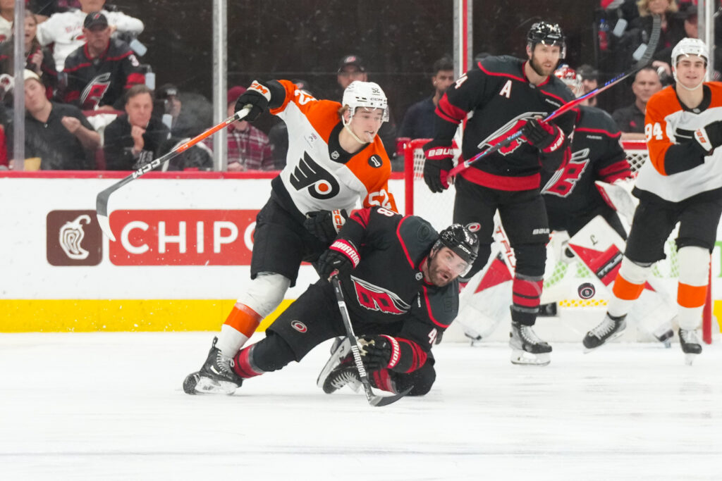 2026 05 05T020559Z 1443788070 MT1USATODAY28880953 RTRMADP 3 NHL STANLEY CUP PLAYOFFS PHILADELPHIA FLYERS AT CAROLINA HURRICANES 1