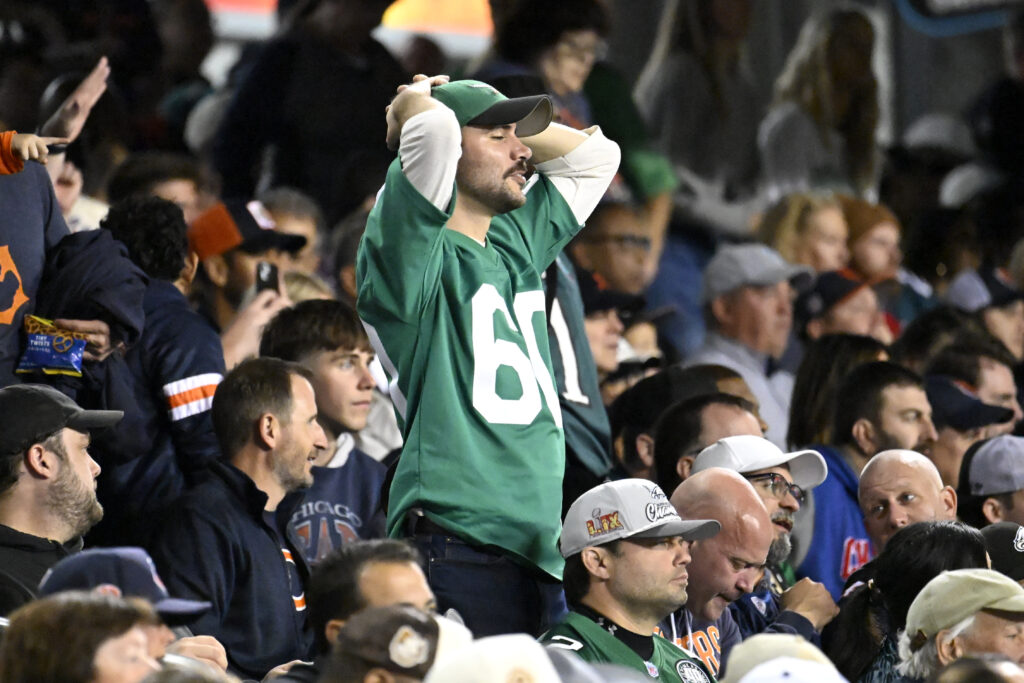Bowen: Hey, I don’t know if you’ve noticed, but things aren’t going great for the Eagles. Just FYI