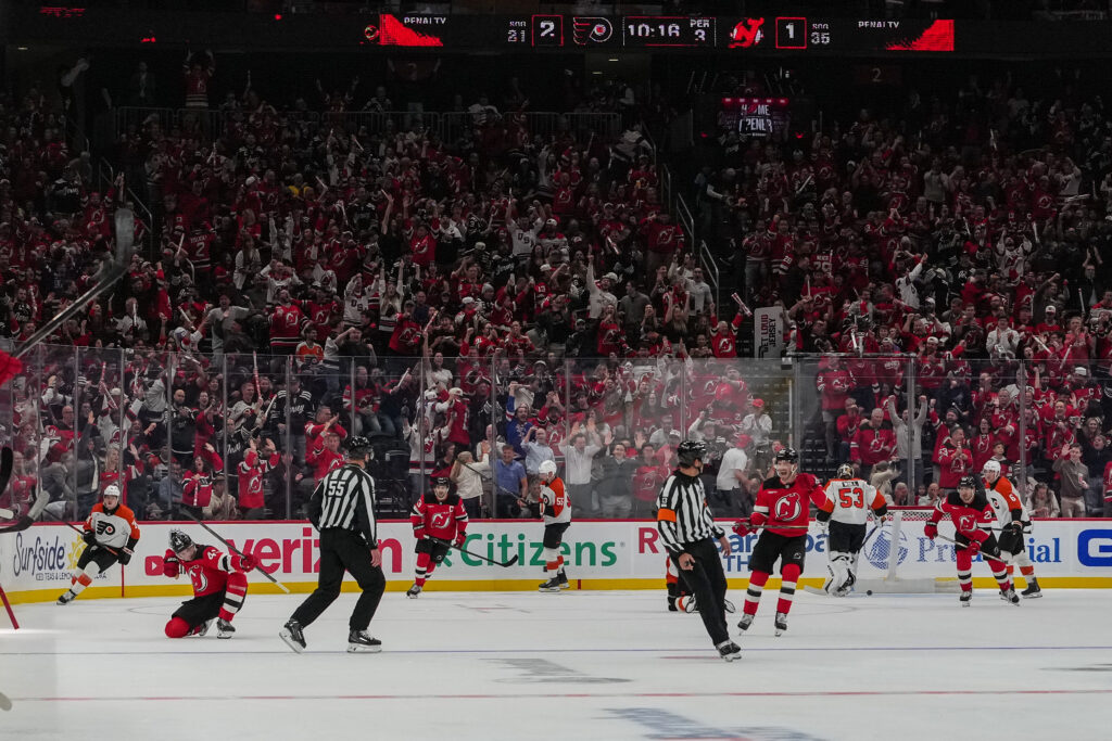 10 observations: Flyers outshot and outplayed by Devils en route to 3-2 OT loss