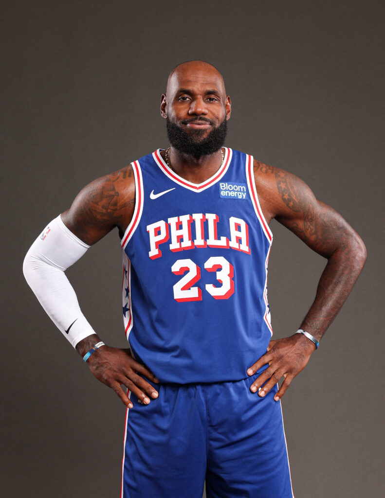 LeBron James, Sixers continue building chemistry at Blue & White scrimmage