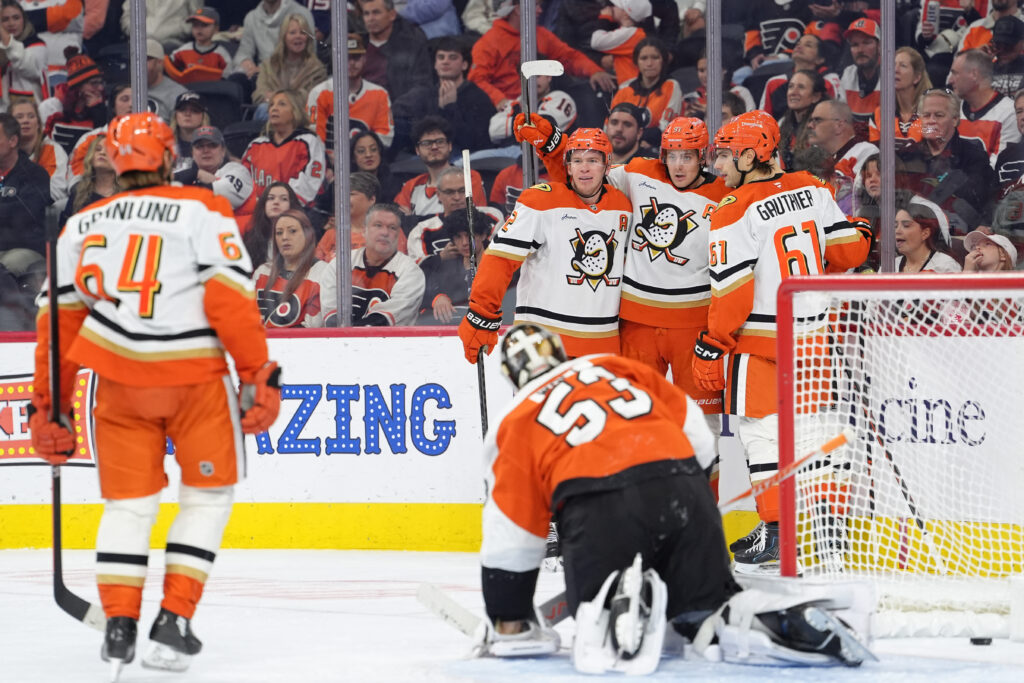 10 observations: Flyers lose early lead, fall to Gauthier, Carlsson and Ducks by 5-4 score