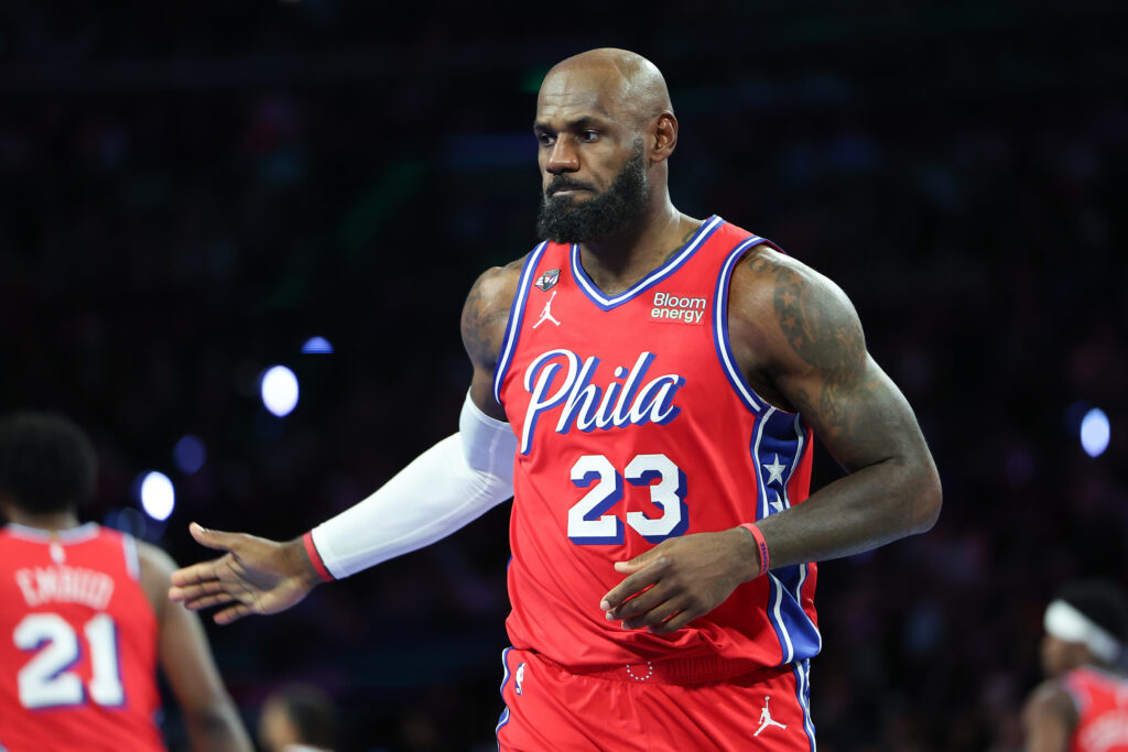 LeBron James, Tyrese Maxey lead Sixers in NBA Cup thriller vs. Knicks